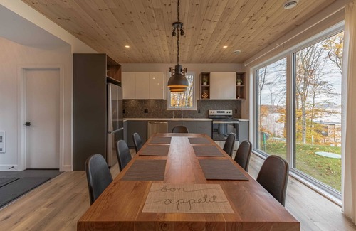 La Conception Ski Chalet | Mountain View Retreat with Private Hot Tub & Pool