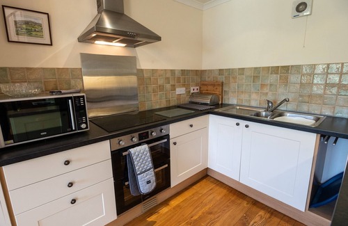 Dulas Cottage | Mountain View - sleeps 5 guests in 2 bedrooms