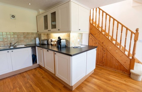 Dulas Cottage | Mountain View - sleeps 5 guests in 2 bedrooms