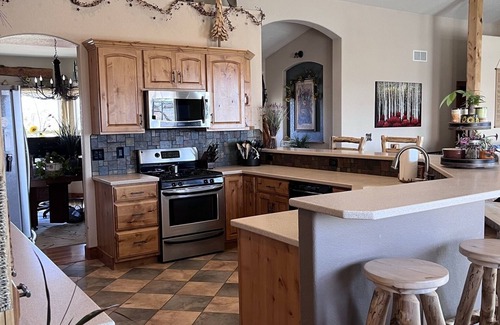 Milliken House | Mountain View Spacious Ranch Home AMAZING VIEW