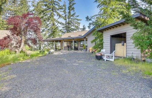 Thurston House | Mountain Views Peaceful Eugene Country Cottage!
