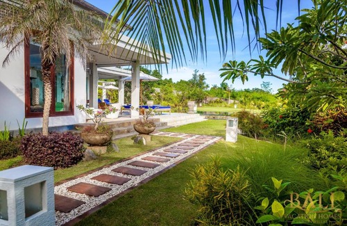 Seririt Villa | Mountain Villa Aina Lokahi - With a fantastic view!