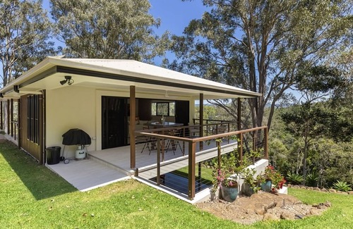 Maroochy River House | Mountain Vista Retreat