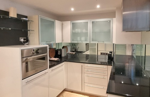 Augsdorf Condo | Mountains&Lakes - Luxury Apartment Seepark Velden directly on Lake Wörthersee