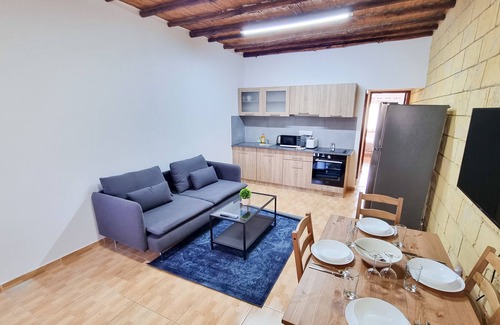 Agios Theodoros Apartment | Mountains Retreat Rooms & Suites Apt.1