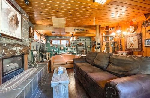 Cascade-Chipita Park House | Mountainside Cabin peaceful near hiking trails
