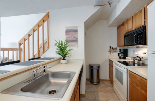 Frisco Condo | Mountainside Ridgeview Condo: Beautiful Views!