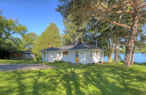 Rideau Lakes Ski Chalet | Mountainview Shores- Westport Ontario