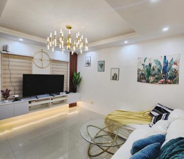 Lapu-Lapu House | movie screen& 4rooms private house near J Park Resort