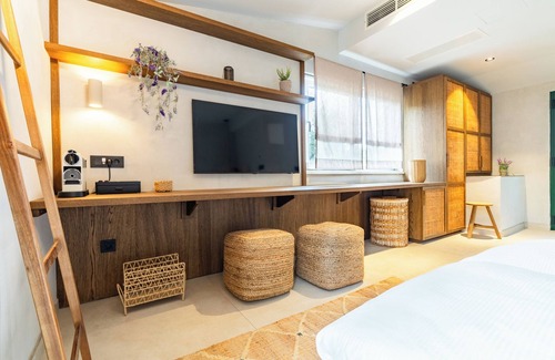 Cove Donja Krusica (Donje selo) Bed & Breakfast | Moya Boutique Sleep - Seaside Bungalow 1