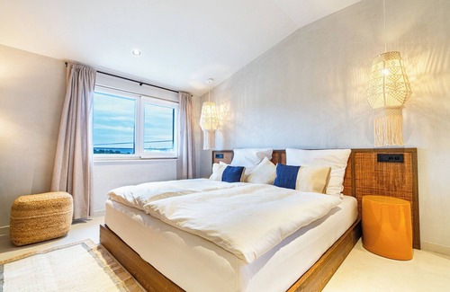 Cove Donja Krusica (Donje selo) Bed & Breakfast | Moya Boutique Sleep - Sunset Bliss Suite 2