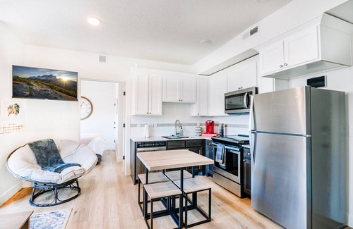 Sugar House Apartment | Mr. Hudson. Entire rental unit in Salt Lake City, Utah