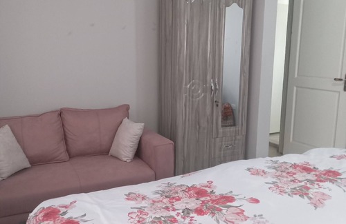 Tema Apartment | Mr. Raphael Rental Apartment
