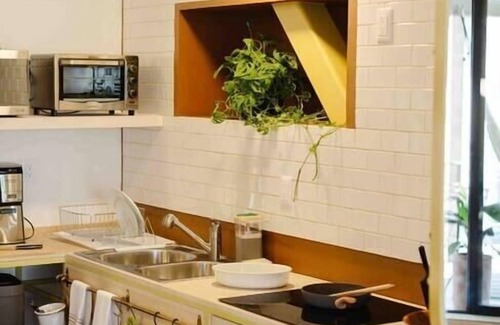 Zona Rosa Apartment | Mr. W | Roma PH with Balcony next to Cibeles | 2BR