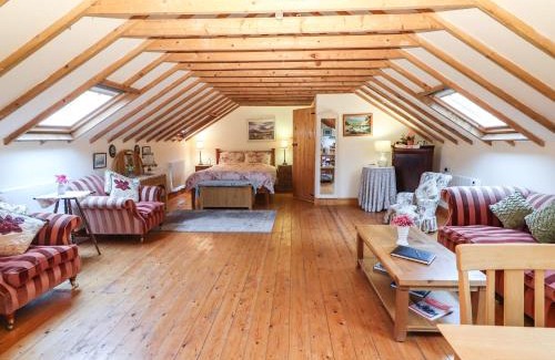 Ardfinnan Apartment | Mrs Delaney's Loft