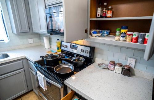 Casitas Lindas House | Msg for 5percent off 2Bed1and a half Bath KingQueenBeds CondoPHX