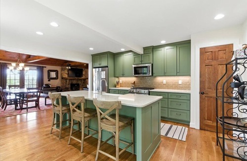 Rome House | Mt Alto Chalet Retreat~ Mountain + Sunrise Views