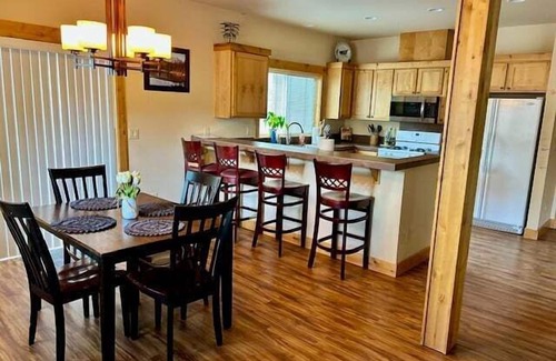 Century West House | Mt Bike Heaven, Hot Tub, A/C, NWX Area, EV Charger