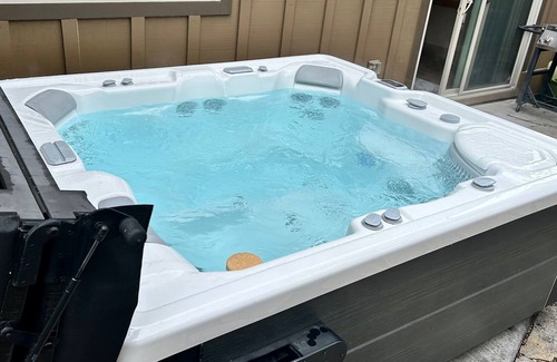 Century West House | Mt Bike Heaven, Hot Tub, A/C, NWX Area, EV Charger