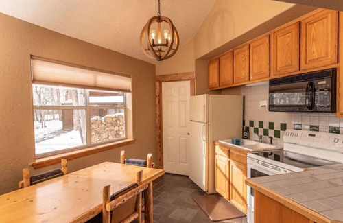 Salida Ski Chalet | Mt. Harvard Chalet at Creekside chalets