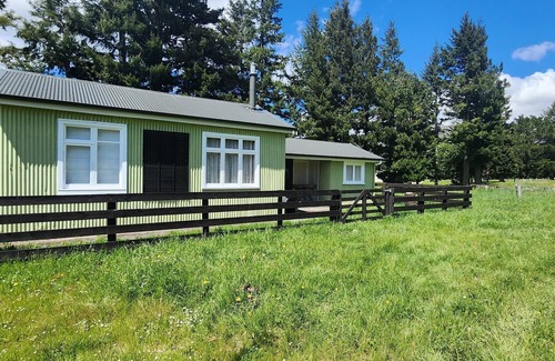 Waimakariri District Cottage | MT Pember CottagenLees Valley.nOxford Canterbury