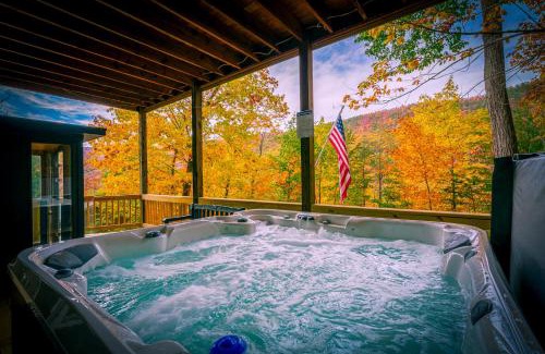 Massanutten House | Mt Views - Sauna - Hot Tub - Adulting - Family Fun