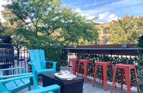 Plateau Mont Royal Apartment | MTLVacationRentals - The City Chalet