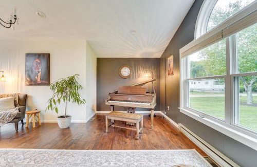 Duncansville House | Mtn-View Escape with Large Yard in Duncansville!