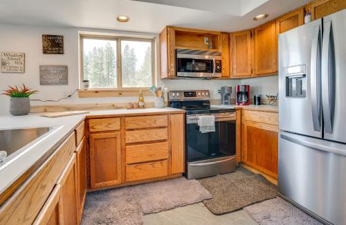 Republic House | Mtn-View Getaway with Spacious Deck in Republic!