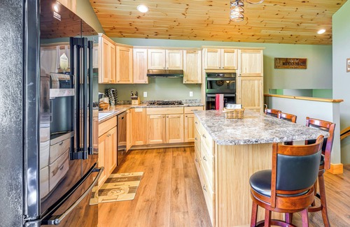 Montgomery Center House | Mtn-View Home 6 Mi to Jay Peak Resort: Fish & Hike
