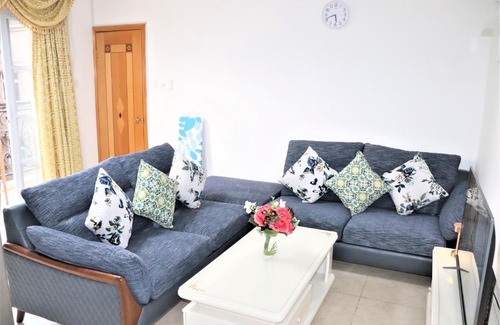 Islands District Apartment | MTR Tung Chung near Airport Apartment, City Getaway, Pa Mei Village Tung Chung