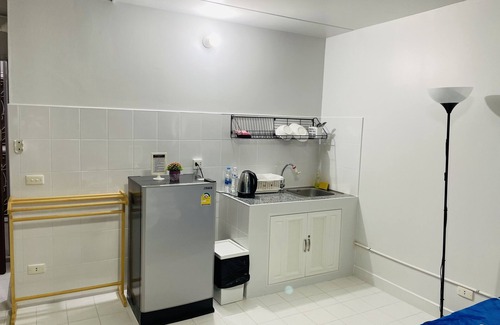 Ban Mai Apartment | Muangthong C3, C4 near Impact by Anna