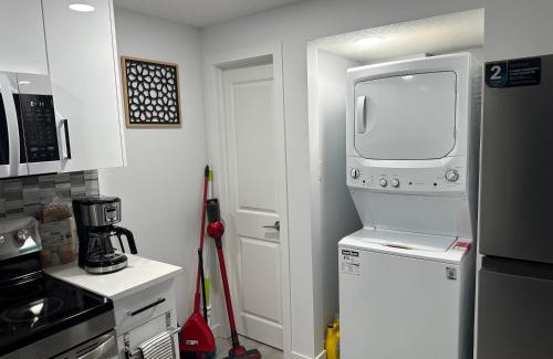 Northeast Edmonton Apartment | Muaysh Cozy Family suite - Londonderry Mall