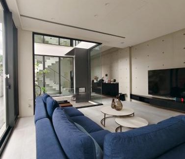 Puli Villa | Mubai Hotel