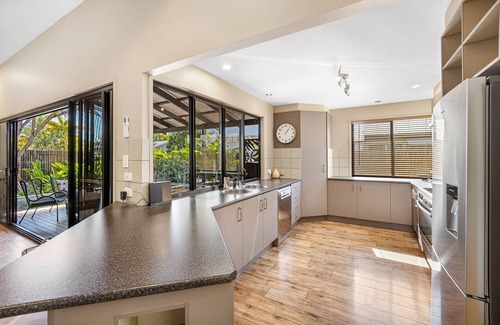 Mudjimba House | Mudjimba Escape - Pet friendly, luxury villa w/pool