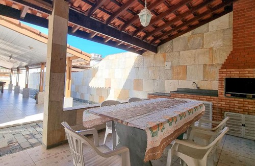 Tupy House | Muito espaço, Piscina, Churrasqueira, Wi-Fi, SmartTV