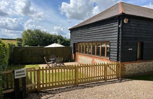 Freefolk House | Mulberry Barn Annx - Near Winchester