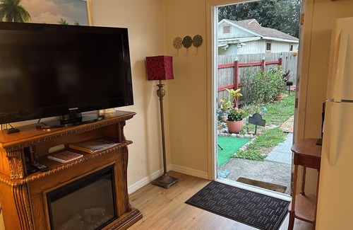 Nichols Cottage | Mulberry Garden Cottage