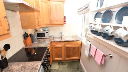 Crynant House | Mulberry Hill Cottage