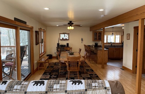 James Creek House | Multi-Family Getaway at Raystown Lake in Central PA