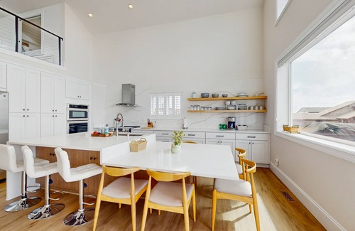 Westport House | Multi-level home w/beautiful ocean & sunset view, close to State parks & beach