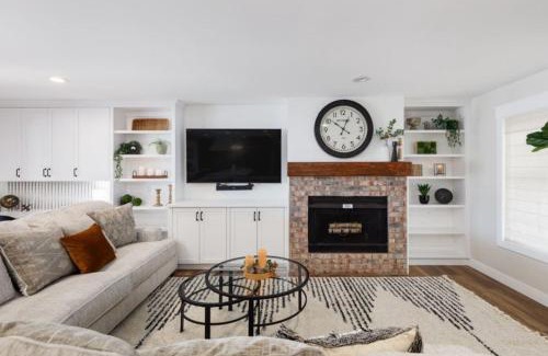 Paradise Valley Village House | Multi-Million Dollar Estate, Pickle Ball, Heated Pool