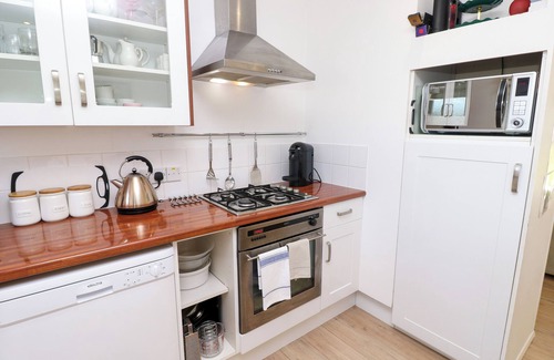 Yarmouth Cottage | Munday H1