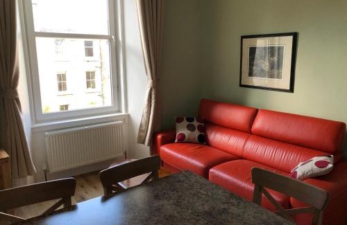 Ellemford Apartment | Murrayfield Spacious 2-bedroom apartment