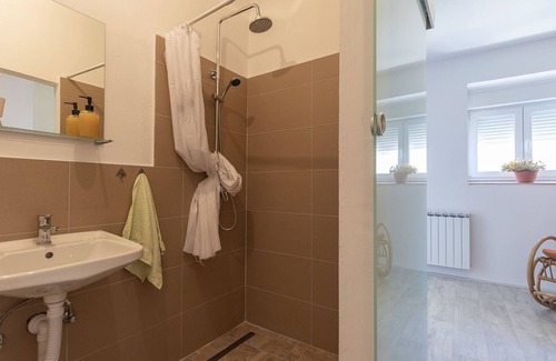 Podgradina Apartment | Murva, Posedarje, Croatia
