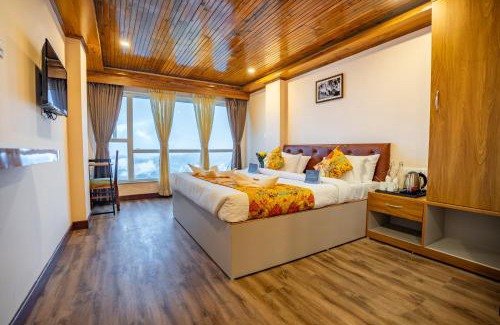 Darjeeling Hotel | Muscatel Stardust - Chowrasta Mall Road