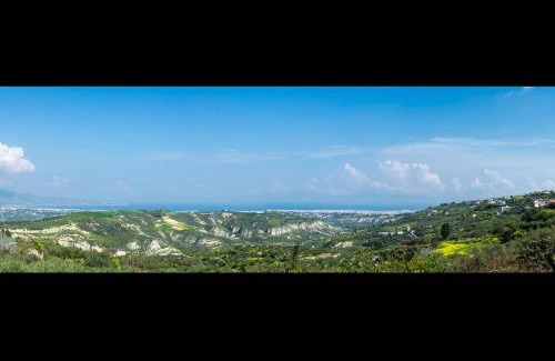 Marathitis Apartment | Muses Panoramic View, Minutes from Knossos Minoan Palace