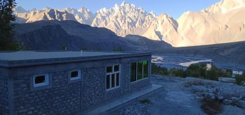 Hunza House | Musofir Khona Family Guest House