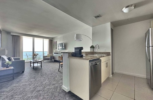 Coconut Grove Apartment | MVR| Your Dream Miami Stay—Available Now