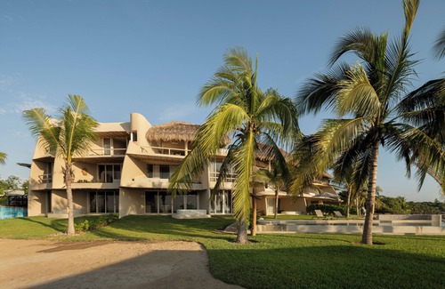Saladita Condo | Beachfront Condo Los Panchos in Playa la Saladita/Coco 301